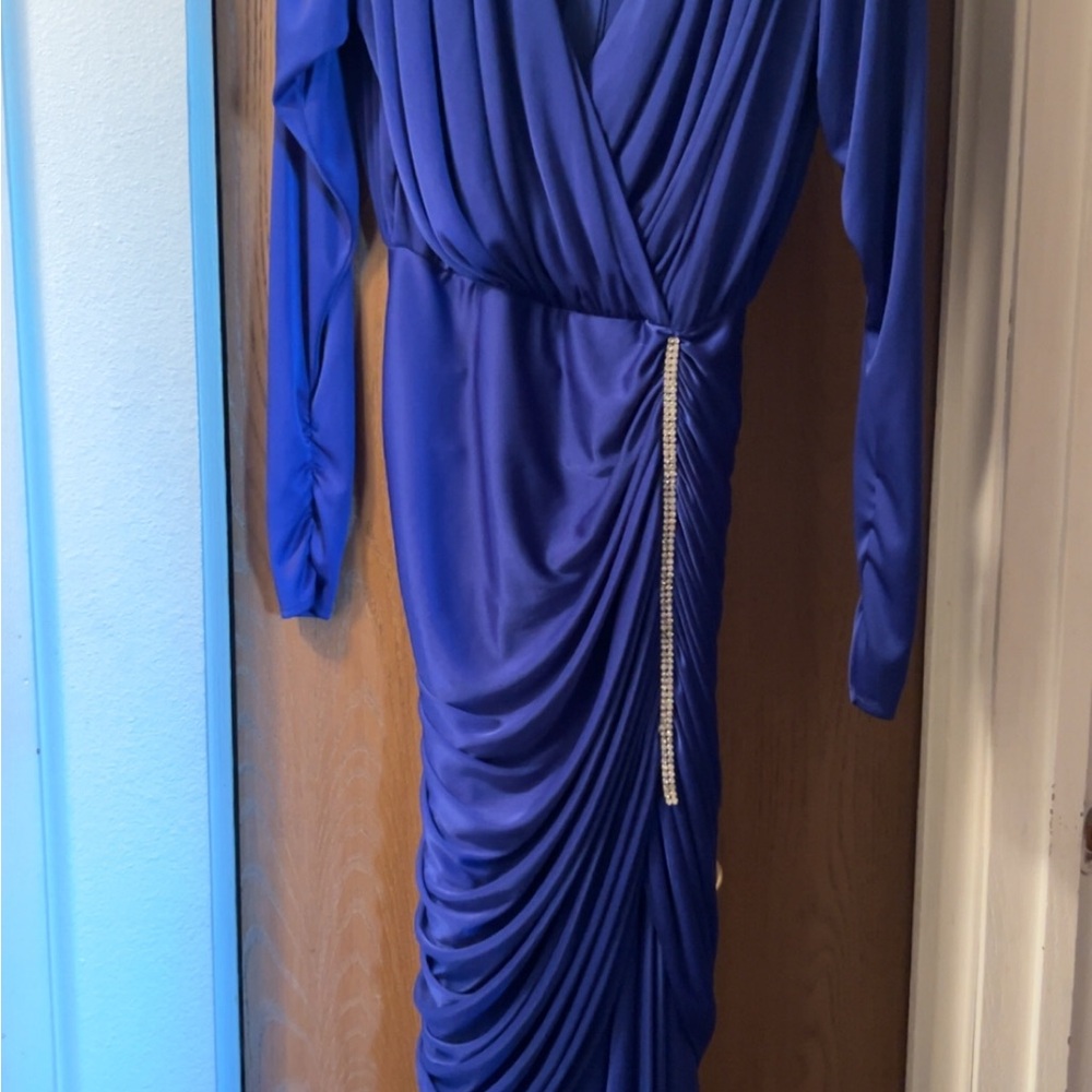 Blue V-Neck Dolman Sleeve Cocktail Gown